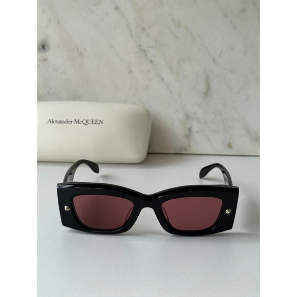 NEW Alexander McQueen AM0426S Black Pink Lens Sunglasses main image 6
